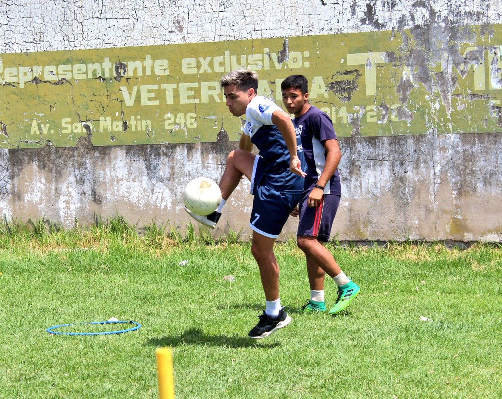 GuviPiccirillo7's tweet photo. 🔵⚽️⚪ #Pretemporada2022 https://t.co/omx6FqSH9N