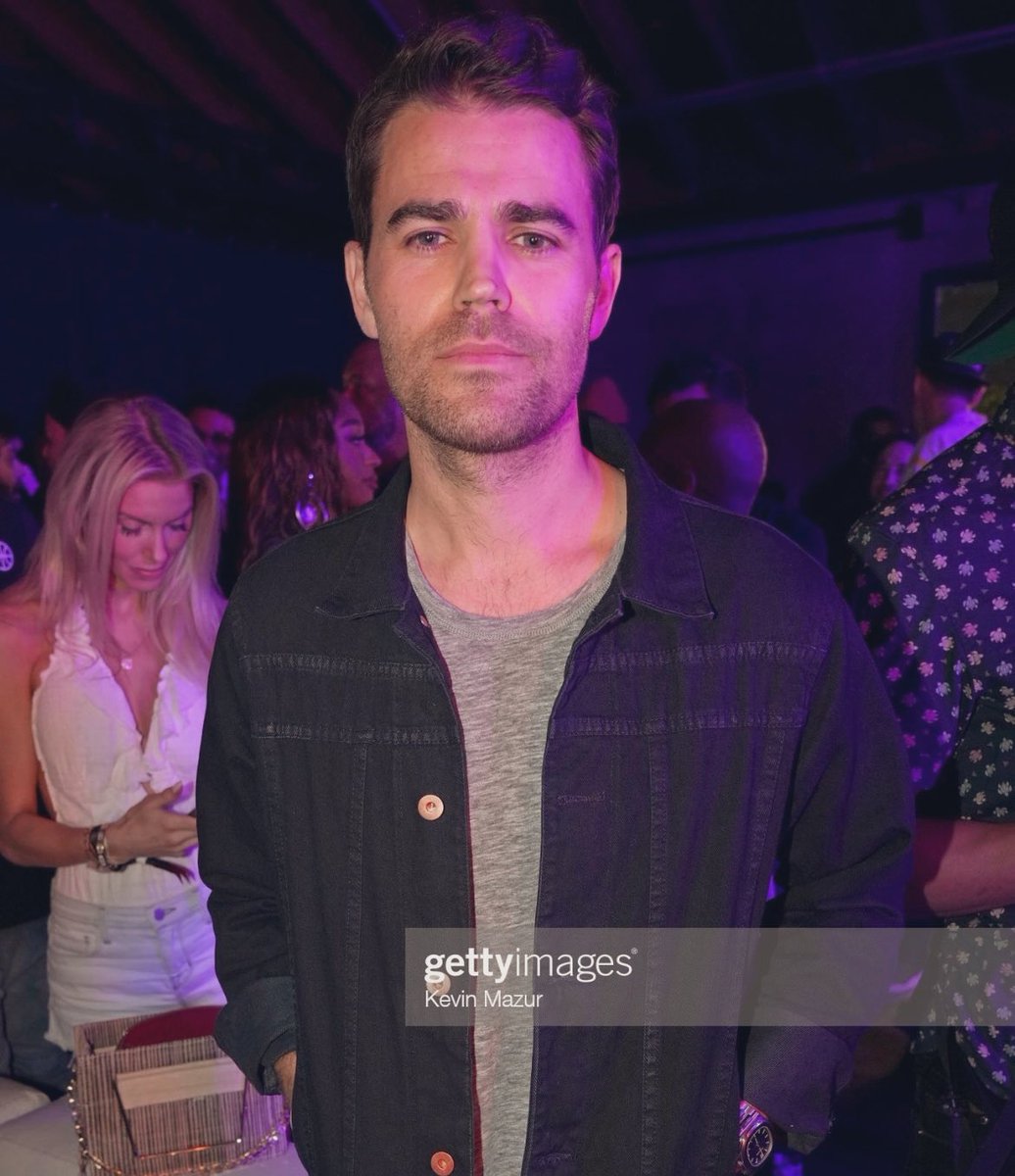 PaulWesleyOnly's tweet photo. Paul at #FanaticsSBParty Feb.12,2020 🏈
#PaulWesley https://t.co/vPQraBGfDI