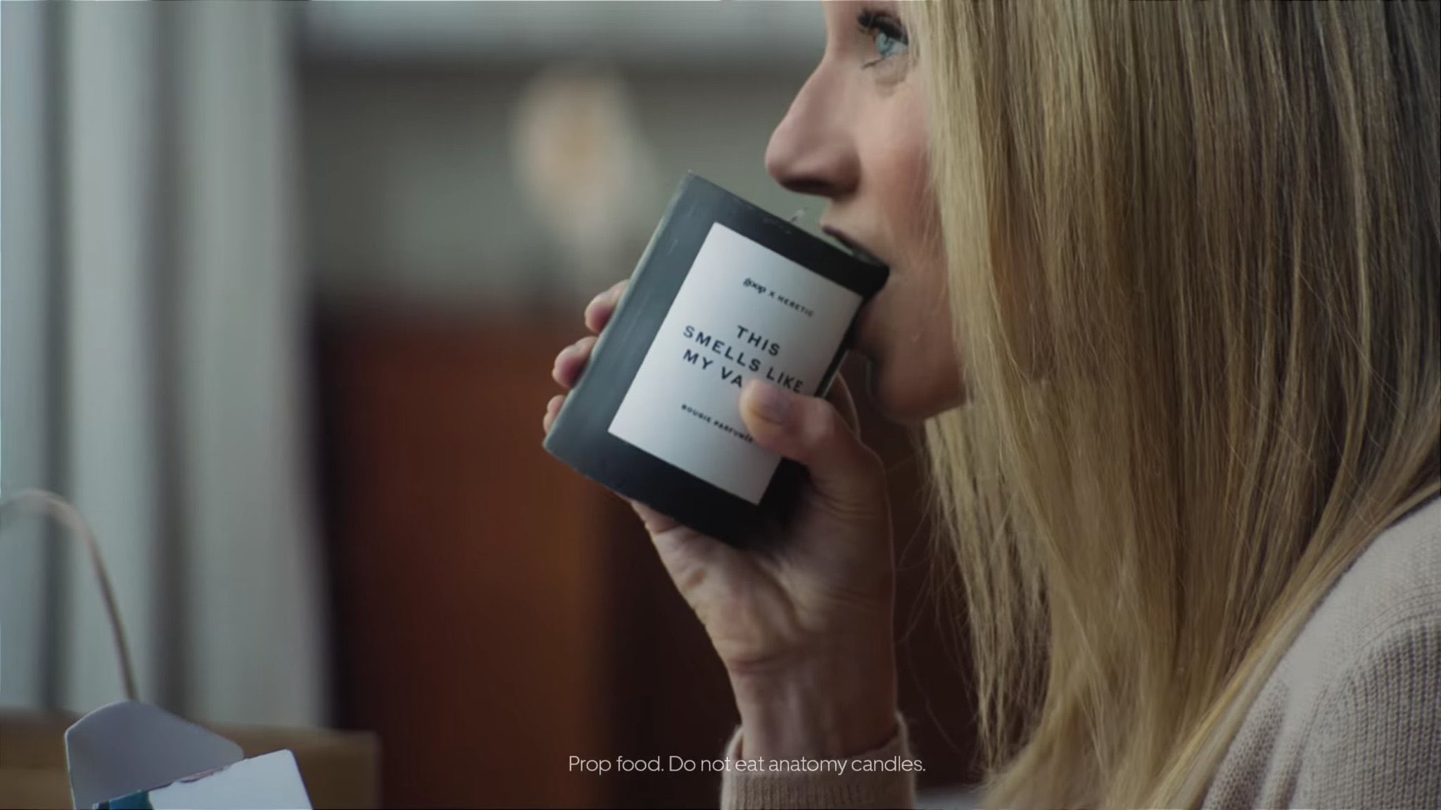 DiscussingFilm on Twitter Paltrow tries to eat(?) her vagina