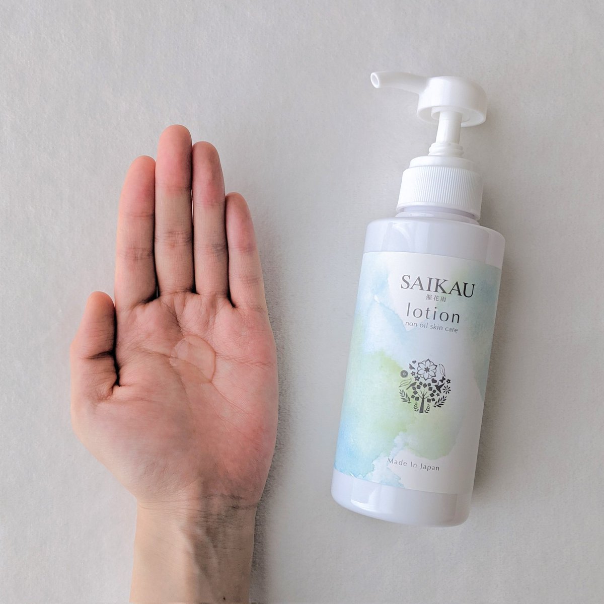 tsurum1098's tweet photo. こころ配り便
SAIKAU lotion

洗顔から保湿までがこれ1本完了！
ローションを顔全体に馴染ませ、肌の表面が滑らかになってきたらコットンやフェイスタオルで拭きとり。
そしてまたローションを顔に馴染ませ、今度は保湿。
最高のオールインワンです◎

https://t.co/Ba76jLVldK
#SAIKAUアンバサダー https://t.co/xdCgmvzOpW