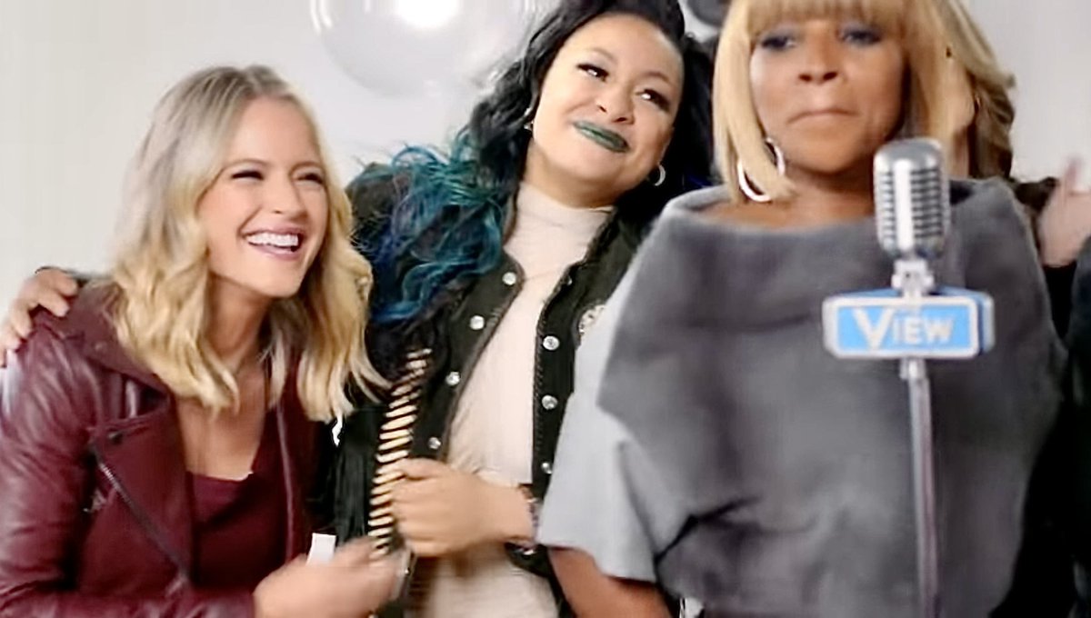 latinecstasy's tweet photo. If Mary J. Blige doesn’t bring these ladies out during halftime, I’m not interested. #TheView #SuperBowl https://t.co/rrm9qZ0K3L