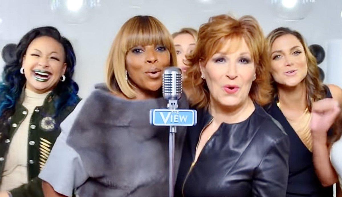 latinecstasy's tweet photo. If Mary J. Blige doesn’t bring these ladies out during halftime, I’m not interested. #TheView #SuperBowl https://t.co/rrm9qZ0K3L