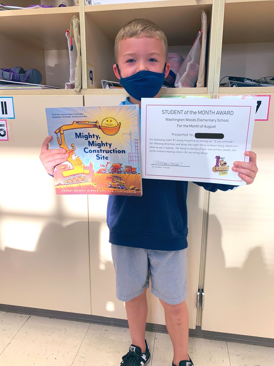 Showing off a few of my favorite first graders for all of the role model behavior they have displayed to earn the title, “Student of the Month!” These kiddos make me so proud. ♥️