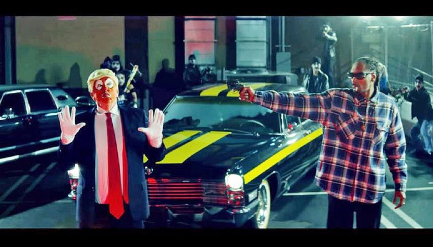 HeyBooBoo16's tweet photo. @MattWalshBlog Snoop…

Patriotic, American &amp; apple pie..

#ScrewTheNFL #ThugLife https://t.co/Edln8BOPsL