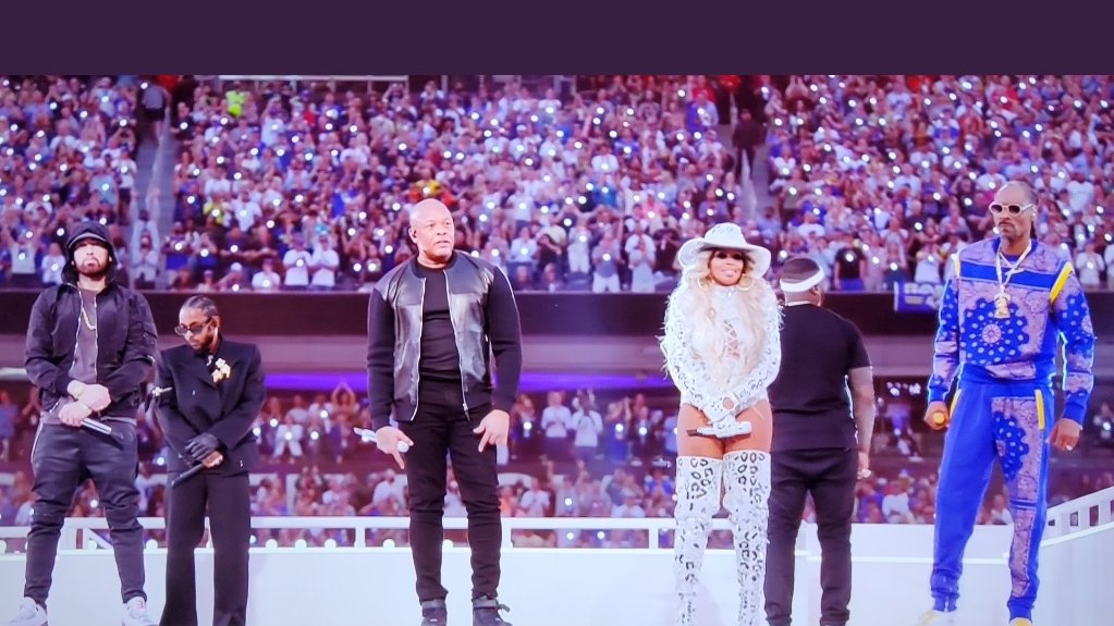 Guess who? Wrong answers only
#SuperBowl 
.
Let me start: Avengers