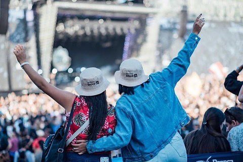 causantafe's tweet photo. Por primera vez en 27 años tu universidad estuvo presente en uno de los festivales más grandes de Argentina 🎸 https://t.co/wI6kret8RY