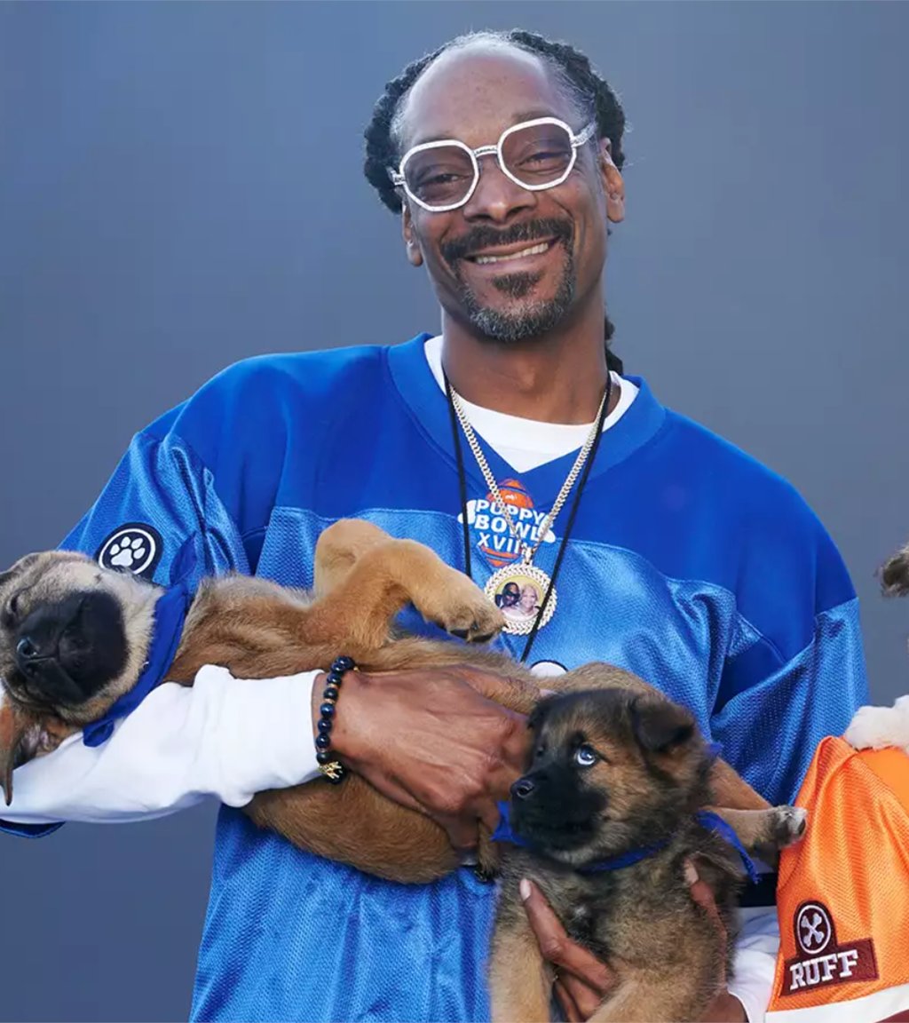 sportingnews's tweet photo. .@SnoopDogg is the first person to host the Puppy Bowl and perform in the Super Bowl halftime show 🐶🎤 https://t.co/ZRirl05qm6