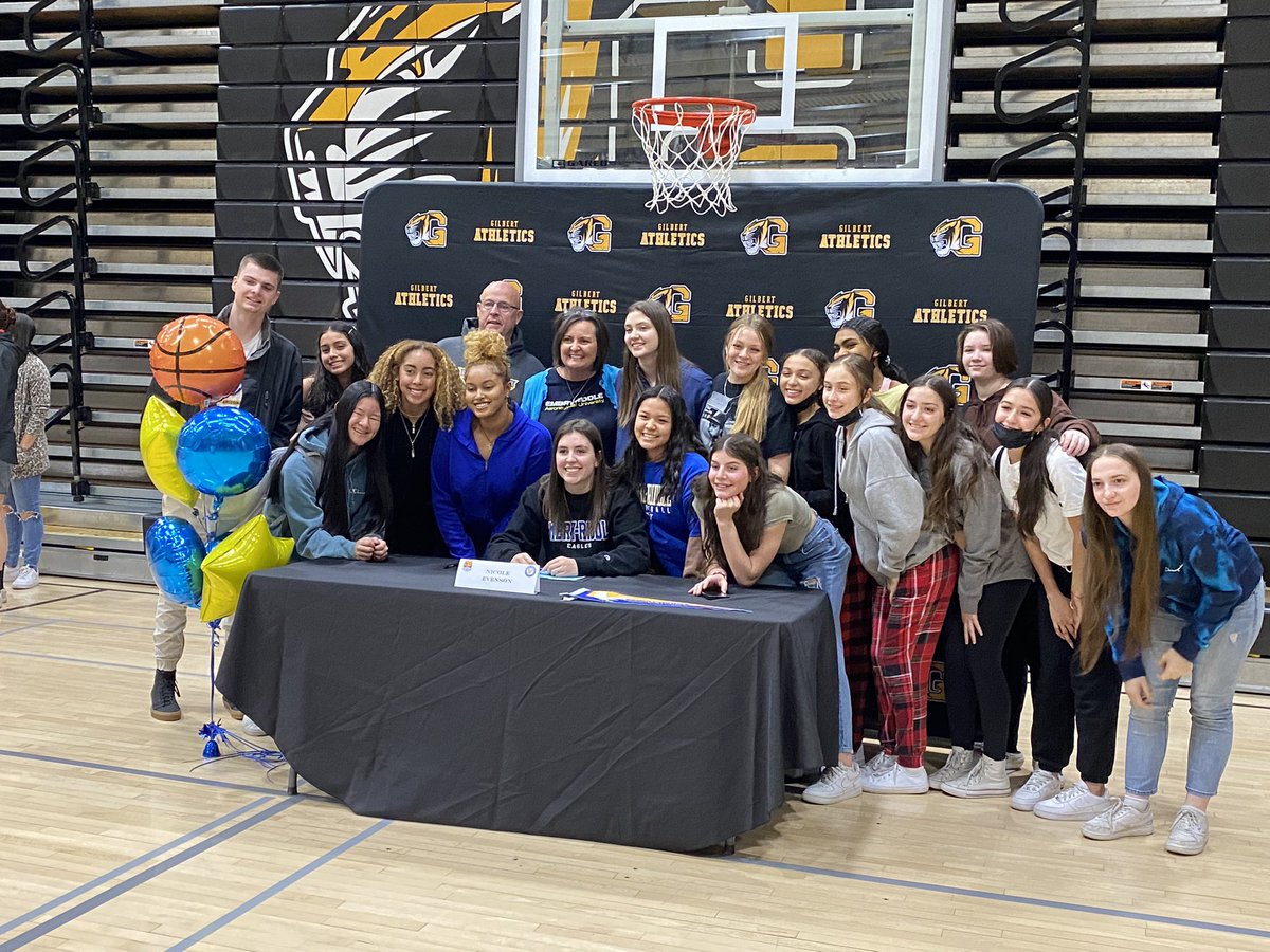 GilbertHSTigers's tweet photo. These Tigers are headed to the next level!!! #NLIDay #TigerStrong https://t.co/RkmWghGwsr