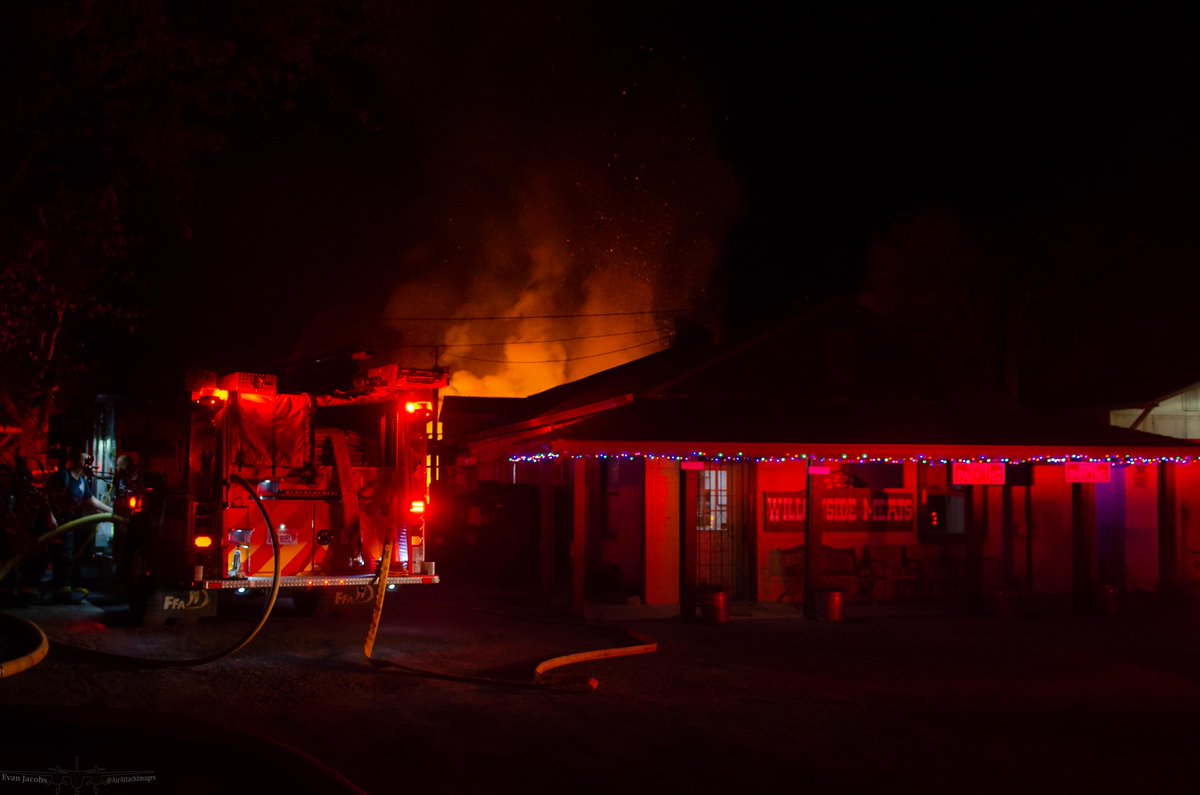 Santa Rosa, Sonoma County and Graton Fire departments handled a large outbuilding fire last night in West Santa Rosa.  The building was fully involved on arrival forcing firefighters to focus on keeping the fire from extending to the adjacent business.