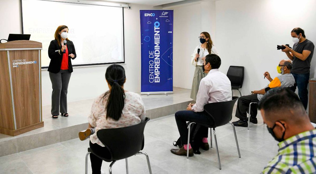 El Universo tweet media