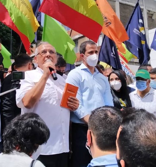 cottonccs's tweet photo. Esta imagen me recuerda los socialistoides de Tepuy... 

 #MeLlevaElChanfle https://t.co/lUzs9MzXxz
