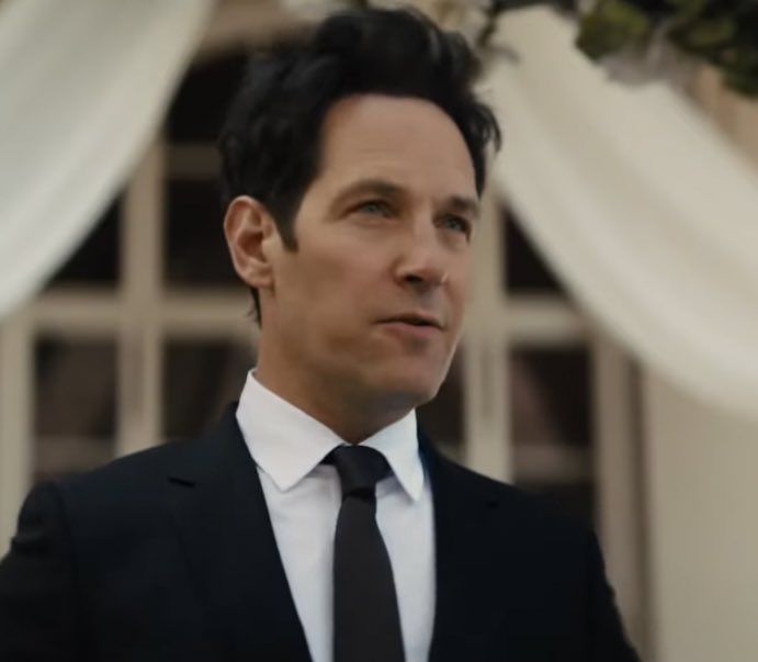 CAN WE TAKE A MOMENT TO APPRECIATE HOW GOOD PAUL RUDD LOOKS IN THIS COMMERCIAL?? 
#SuperBowl #Lays