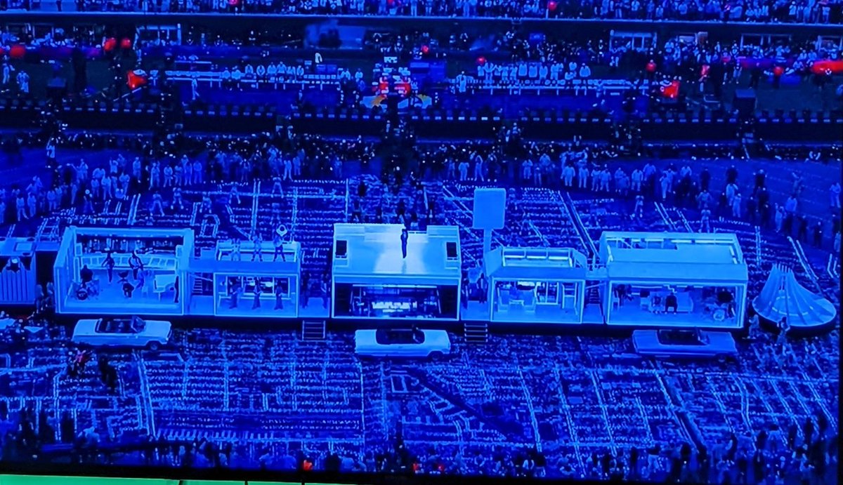 lizzyfrost tweet media