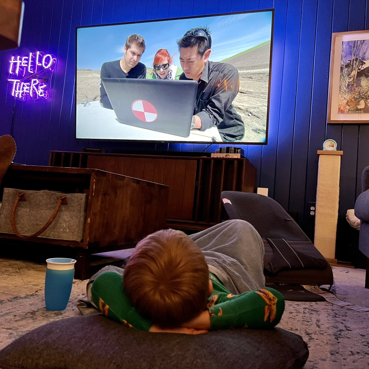 OpenBox's tweet image. Introduced my 3 year old to Mythbusters. He loves it! #NeverToEarly thanks @donttrythis @KariByron @ToryBelleci for this new way to watch one of my favorite shows!