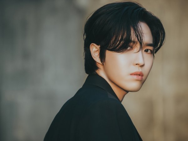 wind_05277's tweet photo. ‘아이돌픽’ 김재환, 겨울 바다와 어울리는 감성 보이스를 가진 아이돌 [DA:차트] (출처 : 스포츠동아 | 네이버 TV연예) https://t.co/FDLeWcUTY2 https://t.co/RE4mxiPF1d