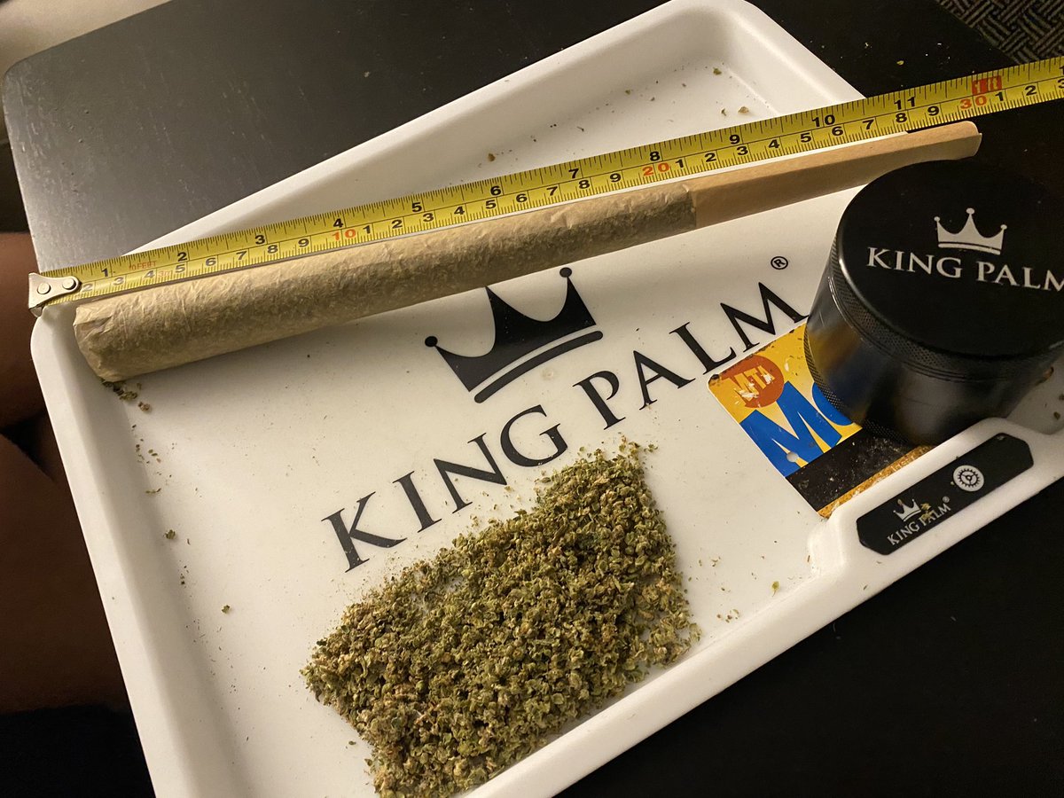 thefatdoinks's tweet photo. Super Bowl Smokeout ๐จ Foot Long Doinks ๐ฅ What Ya Smokin On? โฌ๏ธ @CryptoCannaClub @realkingpalm @berner415 #LFGROW #FATDOINKS https://t.co/hoRJm0rcgn
