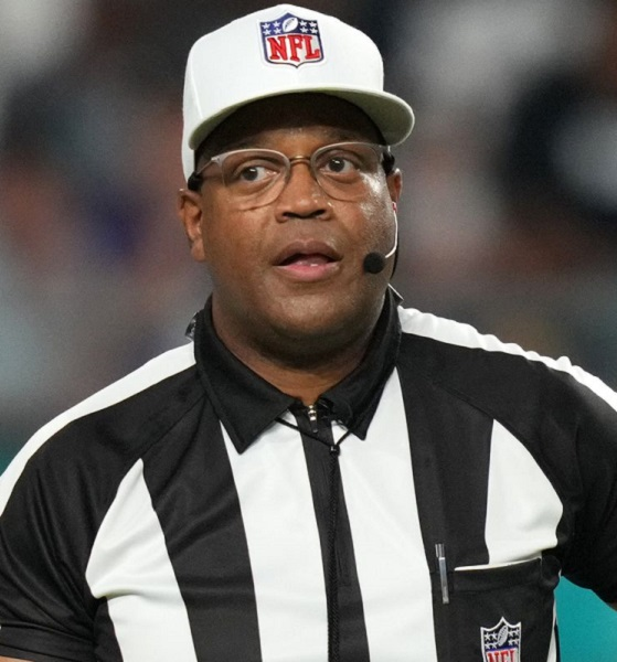 Just like to offer my congratulations to the #SuperBowl MVP for the Rams.