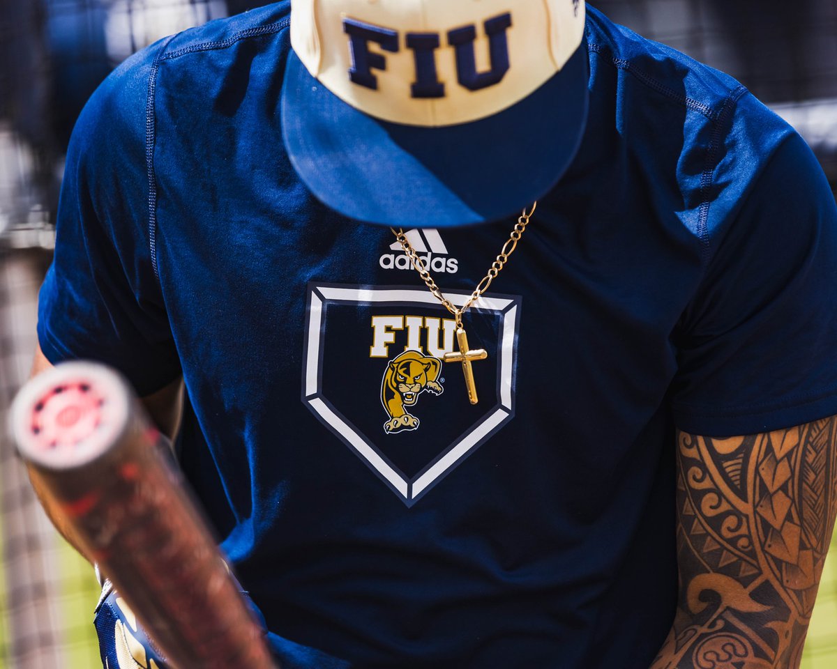 FIUBaseball's tweet photo. We got next 😼

#PawsUp 🐾 | #PantherPride https://t.co/FFpDl0aoMd