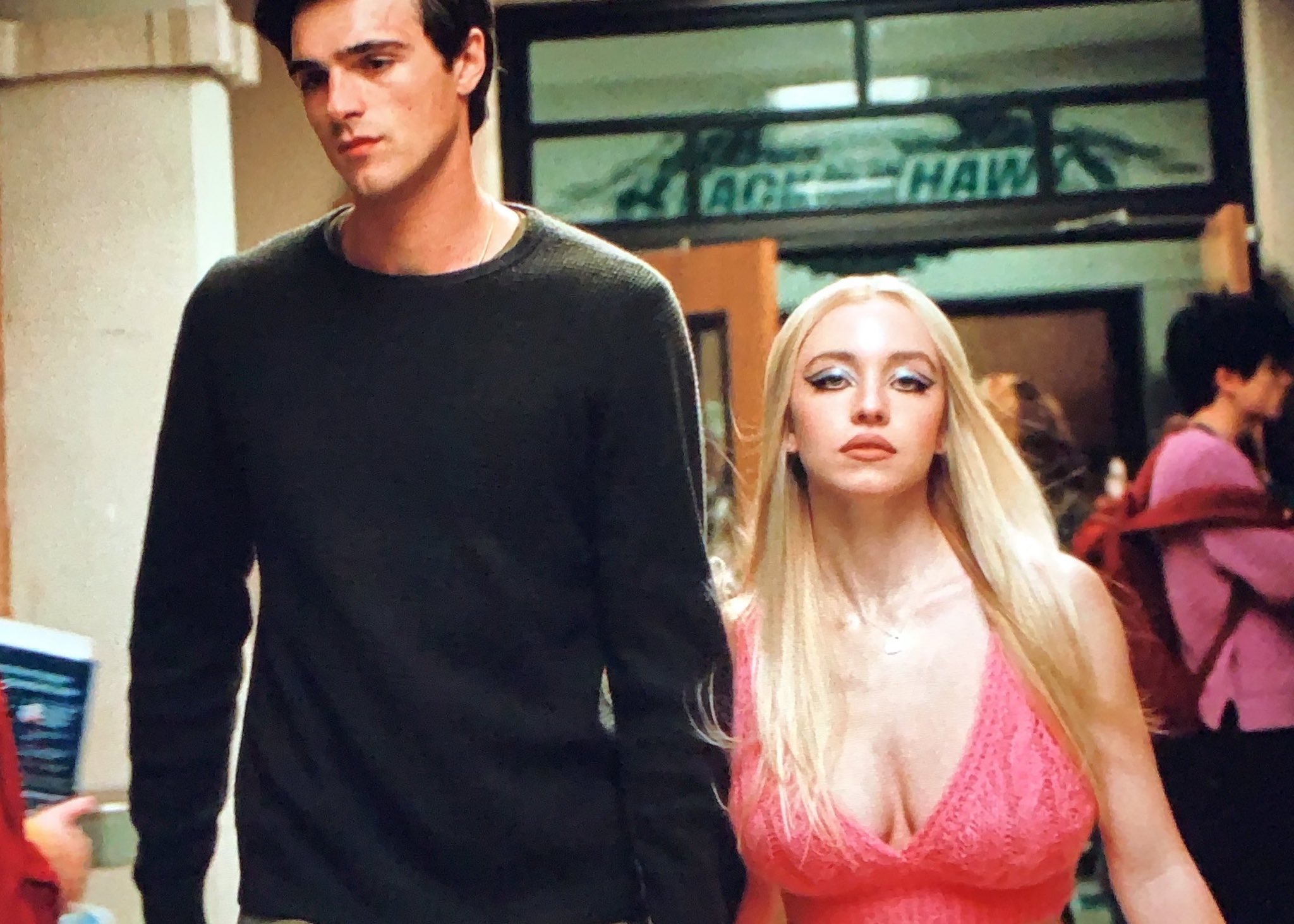 Buzzing Pop on X: Preview of Jacob Elordi and Sydney Sweeney on next  Sunday's episode of #Euphoria. t.co71vnIEOlBR  X