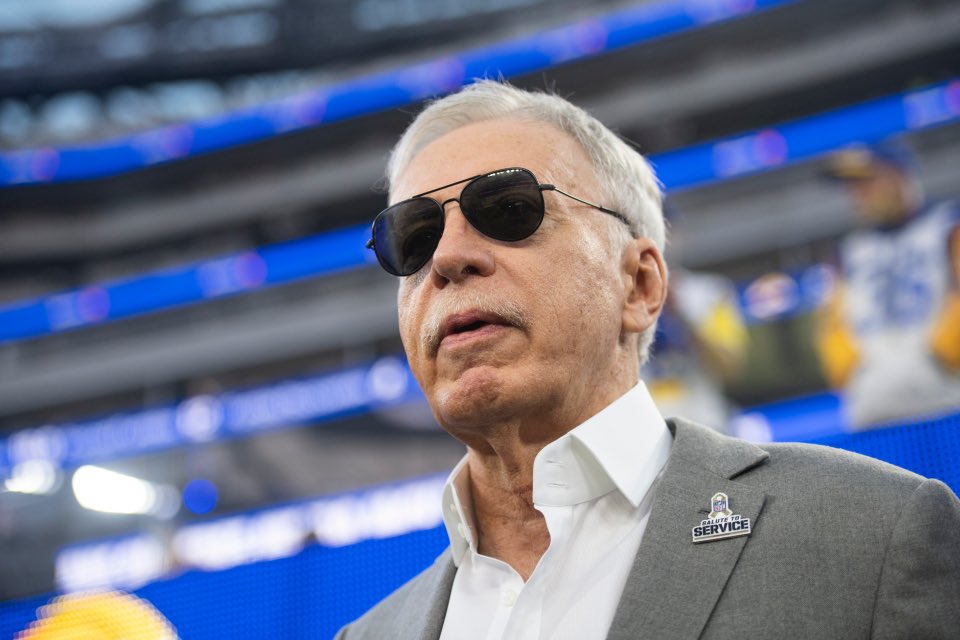 Longbridge_DE's tweet photo. Stan Kroenke: "When Michael Arteta and Vinny asked for £50m to bring Jesus to Arsenal, I approved it without batting an eyelid. We need to believe more in religion in these difficult times. Had they asked money for buying a player, I would've rejected."
https://t.co/WSgdxA8eSR