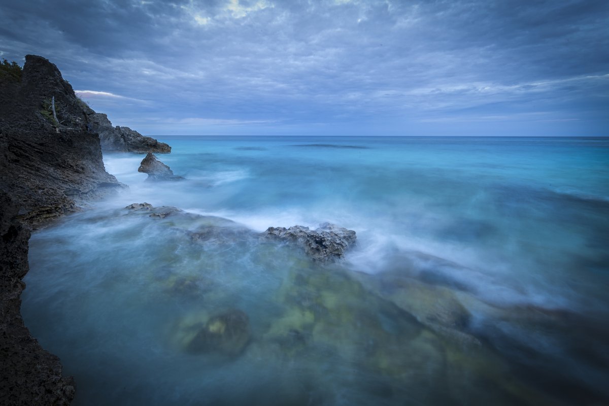 GoStyleList's tweet photo. The Bermuda Triangle, also known as the Devil's Triangle.

#bermudatriangle #lifeunderwater #americansamoa #southpacificislands #icecaps #bonaireisland #islandadventures #islandvacation #bequia #bewhy #4minutes #bermudaful #beachphotos #deepbluesea #cayecaulker #exumabahamas #cl https://t.co/8tj0z66GRO