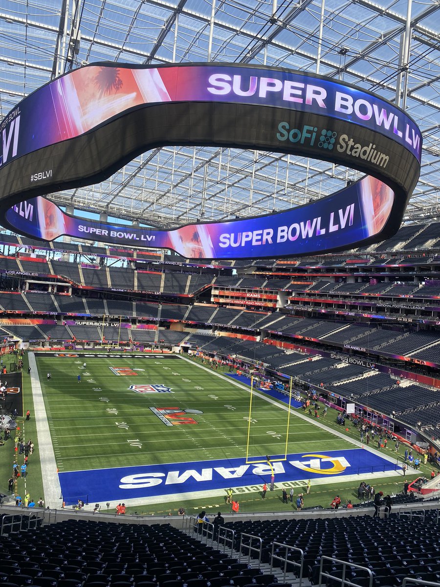 MightyMykell's tweet photo. So grateful to be from LA, perform at the halftime show and to watch the @RamsNFL win! @NFL #SuperBowlLVI #HalfTimeShow2022 #RamsHouse #mightymykell @BlocLA https://t.co/tbQws1GidG