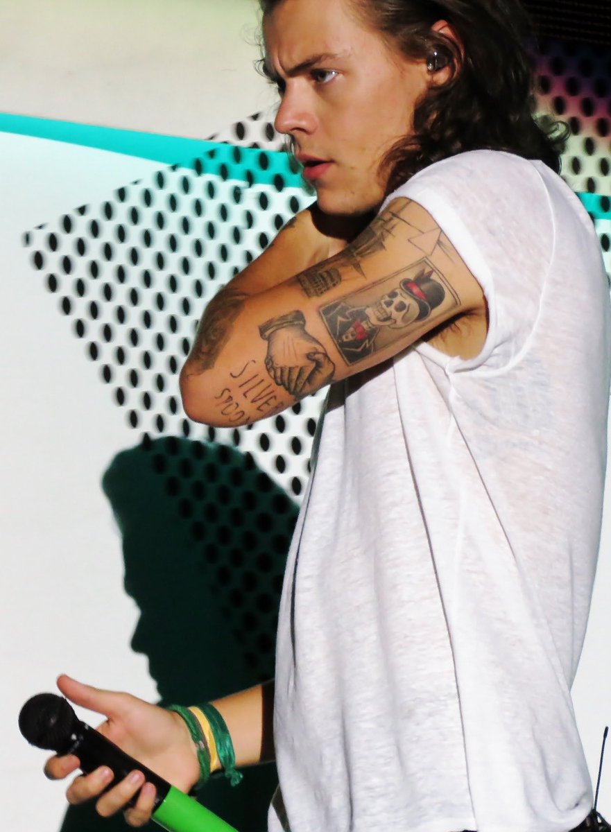 . (@stylesarchlve) on Twitter photo 