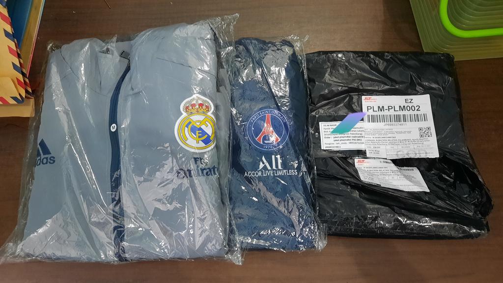 AkunKokGitu15's tweet photo. Yang mau custom bisa langsung chat https://t.co/n3Cgr1dMNb
Pengerjaan cepat dan rapih soal harga di sesuai kan dgn desain nya ya kak 🙏
PO ya 

#PewirausahaPemula

@OfficialAsoppsi https://t.co/GPcktFdMf7