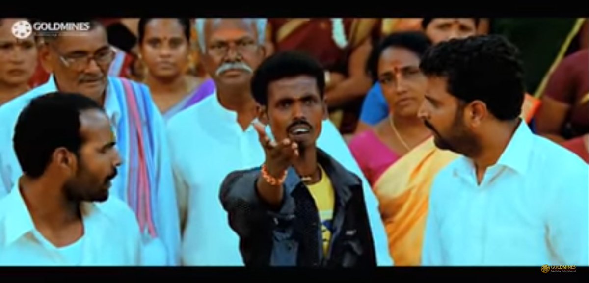 iskarthi_'s tweet photo. @SakthiKVignesh @Vigneshcdm1 now :- Ada edhukupa Pooja kitta kenjitu, promotion thaneh Rashmika Nalla pannum https://t.co/XsIMlVDwcc