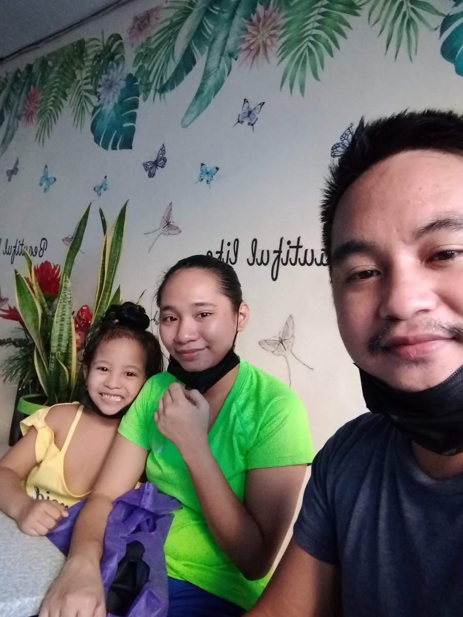 Rodel67855887's tweet photo. @karastargamefi Happy Valentines to All Meet my Family ❤️❤️My Wife and my Daughter Ale. Happy 4 years married 🥰 and Happy Family Going Strong Forever ❤️❤️ To The Moon 🚀🚀🚀🚀🚀🚀
#Karastar To The Moon 🚀🚀🌗 https://t.co/vupwVLvgLj