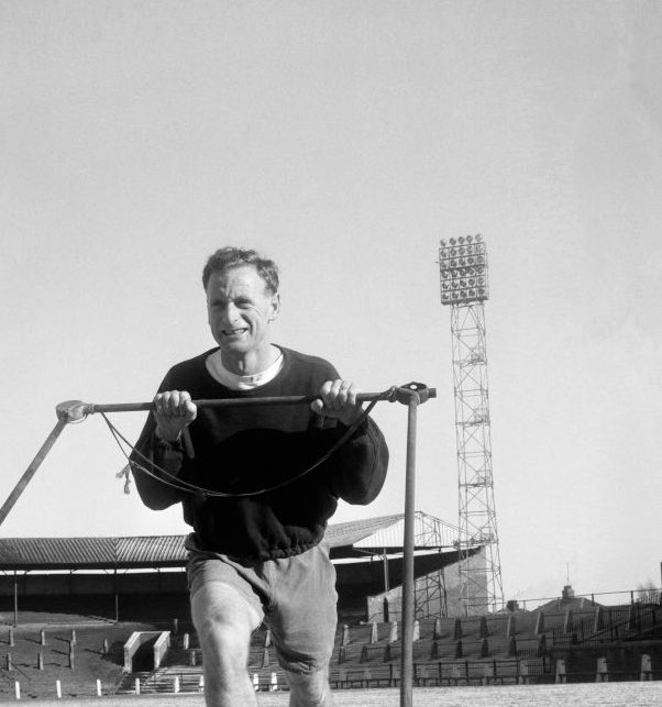 footballforty1_'s tweet image. “The saddest moment of my career was walking off of Deepdale after my final appearance; I always considered Preston North End to be the greatest club in the world.”

Preston’s greatest son. 𝗡𝗲𝘃𝗲𝗿 𝘁𝗼 𝗯𝗲 𝗳𝗼𝗿𝗴𝗼𝘁𝘁𝗲𝗻. 💙