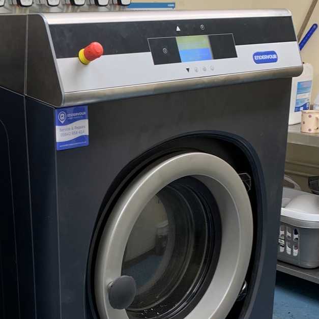 New 14kg Endeavour washing machine installed last week in Hull 

#Laundry #Carehome #Healthcare