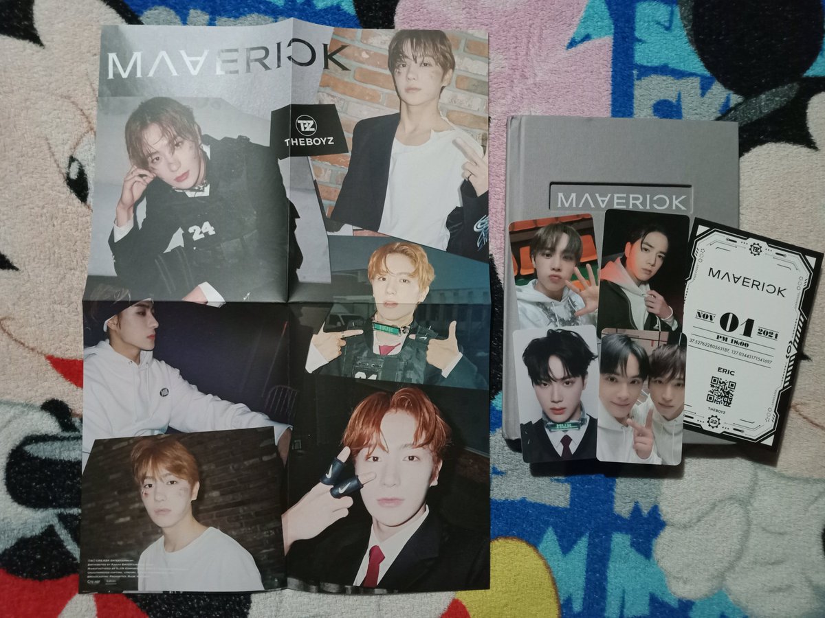 I_amThatKid's tweet photo. Just received my Maverick Albums today!! 🥰💕 Thank you so much @jyuthings for the safe packaging and for assisting me from my questions, appreciated it so much~ 🥺
#JYUTHANKS
#SETHSFEEDBACKS https://t.co/0etqTD8aWw