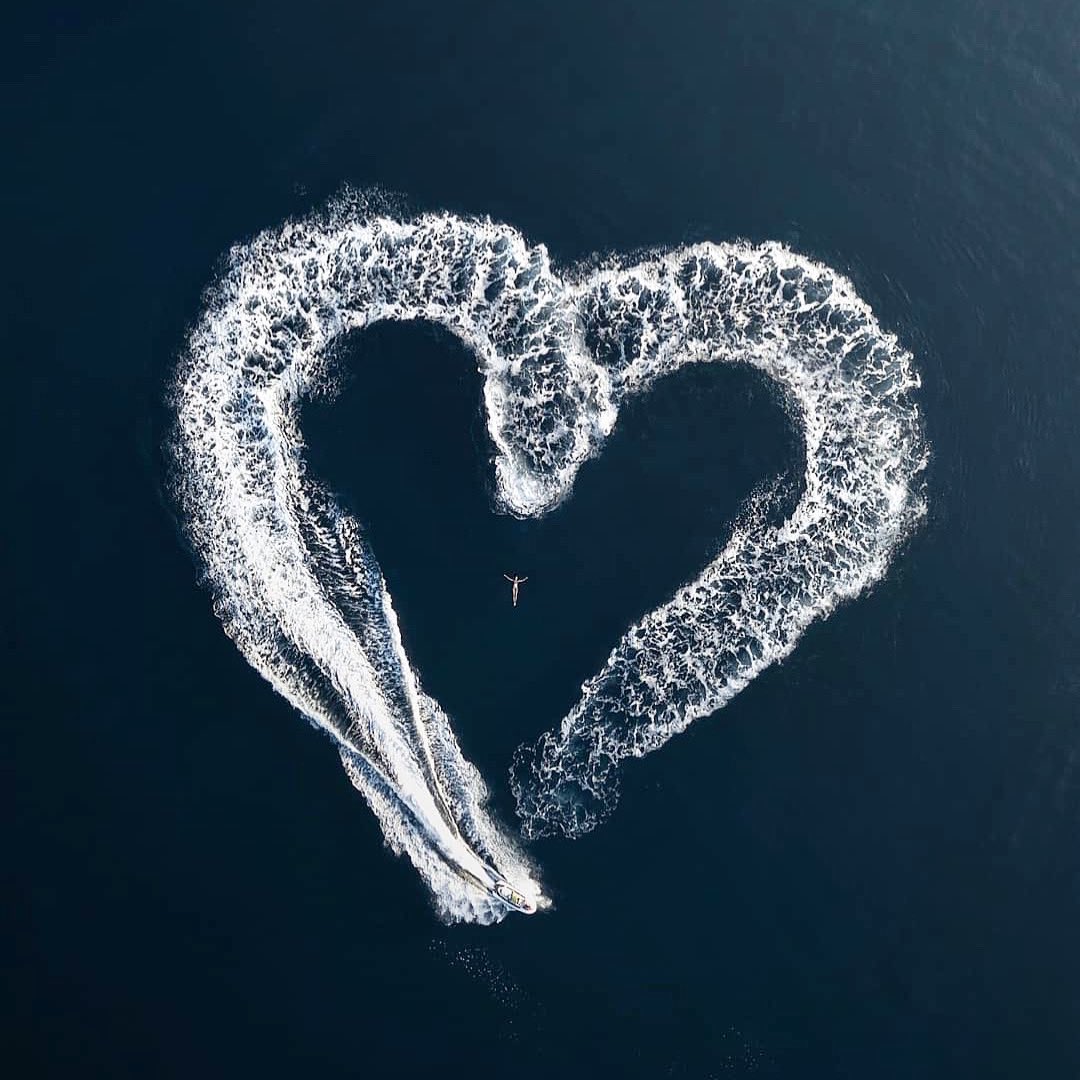 #happyvalentinesday everyone! Remember to love the life you live, live the life you love 💙

Repost &amp; Photo Credits:@johnlittlemoustache 
.
.
.
#bushandnoble #valentineday #happyvalentinesday #heartshaped #hearteverywhere #happyvalentines #valentinesonboard