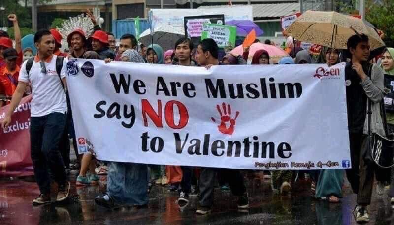 Hymii1's tweet photo. Say NO to valentine day if you’re true muslim
#HayaDay https://t.co/udHaKV1HZ7