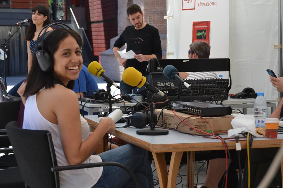 #BonDia! Ahir va ser el #DiaMundialDeLaRàdio i comencem la setmana repassant les activitats que tenim programades a la #ComunicacióUPF! Obrim 🧵