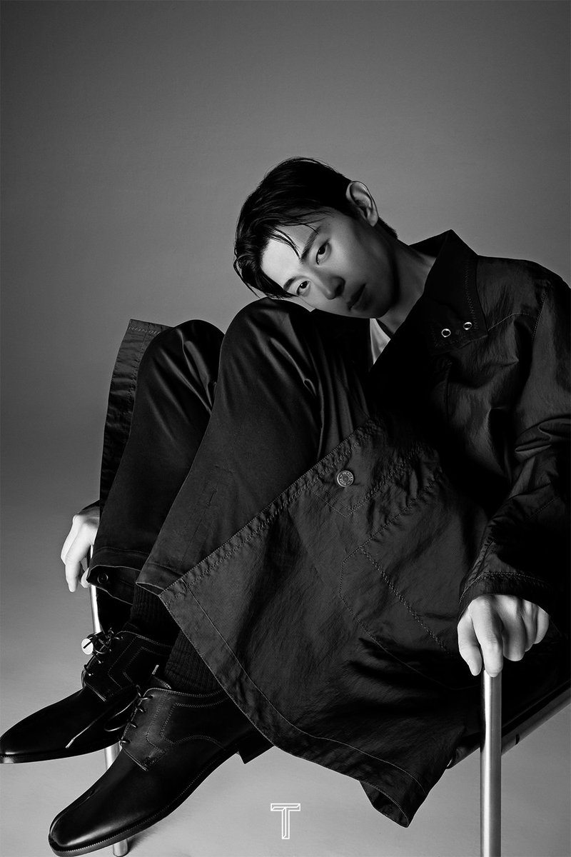 LunlunThailand's tweet photo. 220214 TMagazineChina ฉบับปก DengLun
อธิบายแนวความคิดที่มีเหตุผลของสุภาพบุรุษ: ไม่ติดอยู่ในอภิสิทธิ์ที่ยากจะทน ไม่ถูกจำกัดด้วยอคติทางเพศ หวนคืนสู่ "ผู้คน" กลับสู่ความเหมาะสมของมนุษย์ #เติ้งหลุน https://t.co/Y6p6HqTuGD