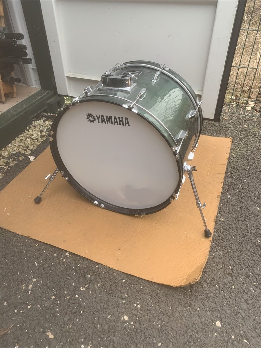 drumpig_'s tweet photo. Free P&amp;P. 22” Bass Drum. Olive Green Finish. 22x14” BD202114 Seller: drumpig* (99.4%... - https://t.co/RDTfUTfjdC #drummers #drumming https://t.co/eZ4vbv0v5w
