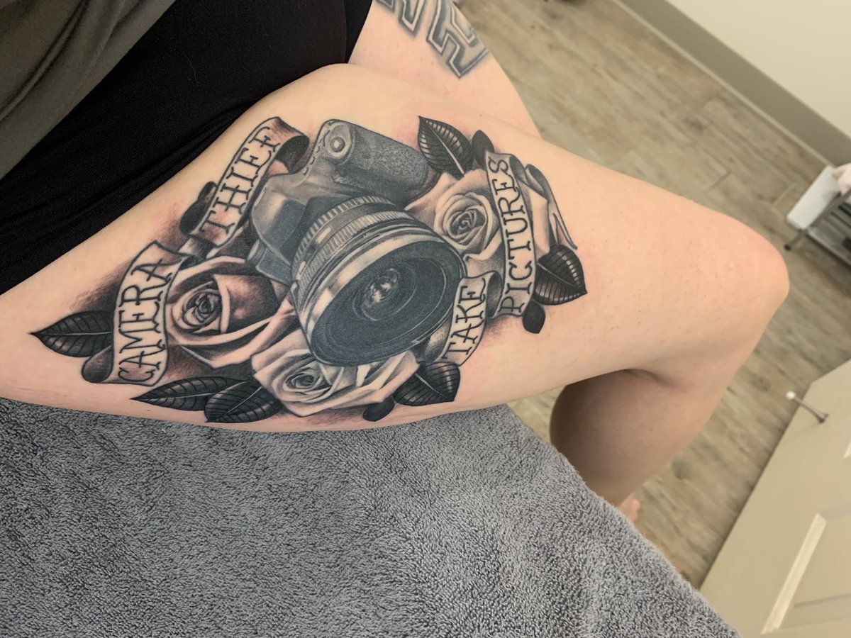 Franny97972341's tweet photo. Shout out to Philly at Colossal tattoo in Turlock, CA. He just finished this beautiful @atmosphere inspired piece for me!🙌🏻🖤 #fresh #camerathief #takepictures #lovelife @rhymesayers #hiphop #underground #tattoo #blackandwhite #turlock #colossaltattoo https://t.co/BzI1vGqPFX