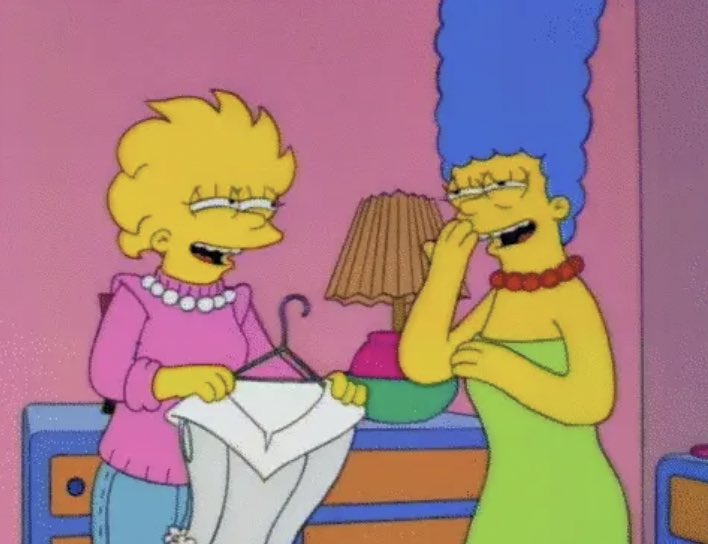 oncesonly's tweet image. CLEARED HER WITH THEM CUTE ASS ROLLERS IN HER HAIR TOO