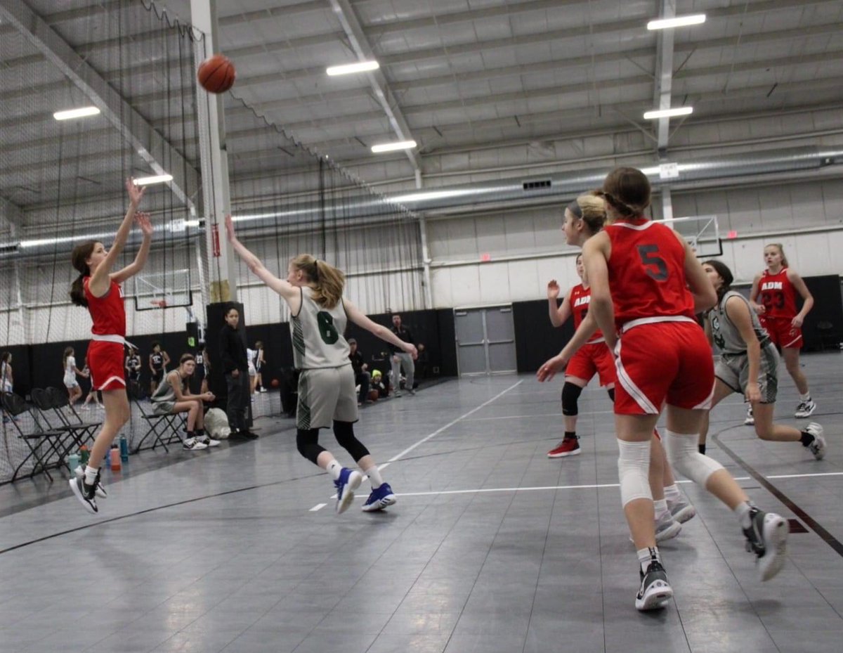 rjcubhawk's tweet image. Another weekend and another championship game for these ⁦@TACHOOPS⁩ 8th graders. Our ADM kids took on club teams all weekend and went 4-1 losing the championship game. In one game this crew HAD 26 STEALS! I am going to miss coaching them all #3left