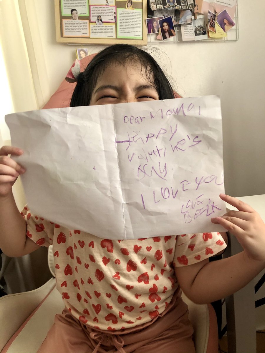 iamikapajares's tweet photo. belle making a valentine’s day card in school>>>> 😭❤️ https://t.co/5EOCKwPHIp