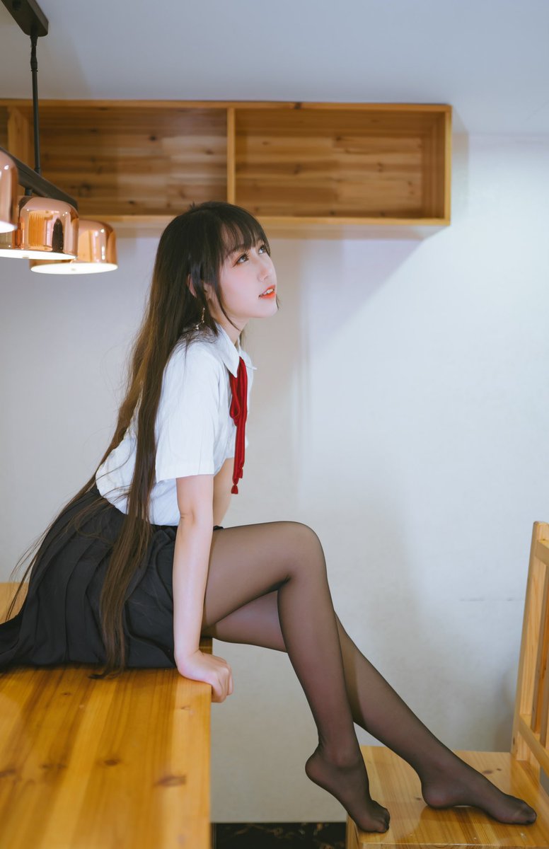 你看清是谁杀了你吗? ”
“没有,他站在道德的至高点,在圣光下,我看不清他的脸 https://t.co/y4M7ZuQJxu