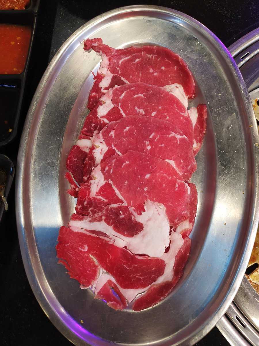 unknowstudiox's tweet image. วาเลนไทน์สีแดง