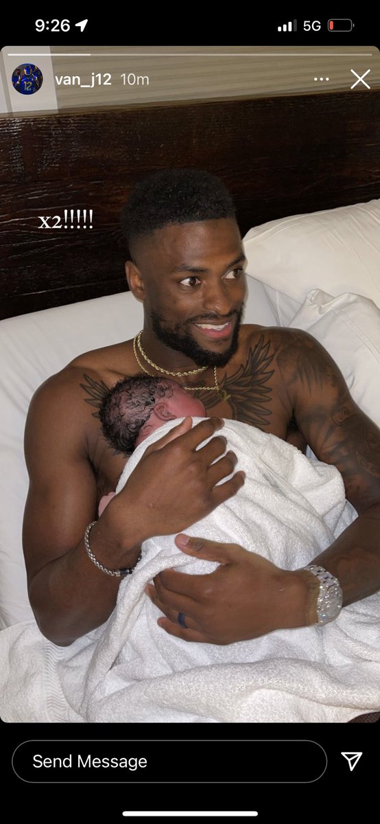 Lindsey Thiry tweet media