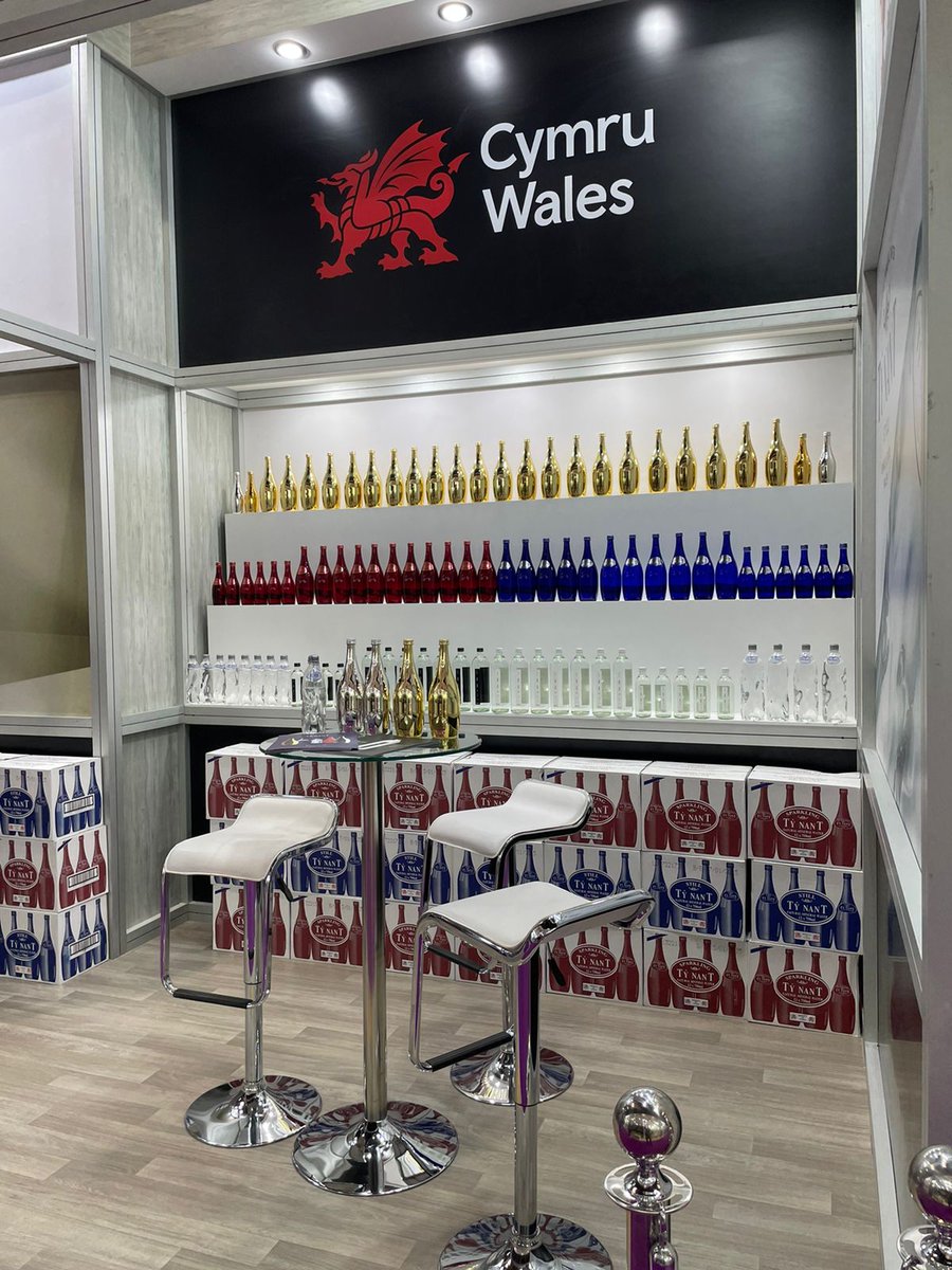 #Wales has arrived @Gulfood 🏴󠁧󠁢󠁷󠁬󠁳󠁿🇦🇪 We’re thrilled to welcome @WelshGovernment’s delegation back to the worlds largest annual food & drink trade show @DWTCOfficial Visit us at the World Food (International Hall - Sheik Saeed) S1-A4 & Dairy (Hall) B2-32 🧀 @FoodDrinkWales