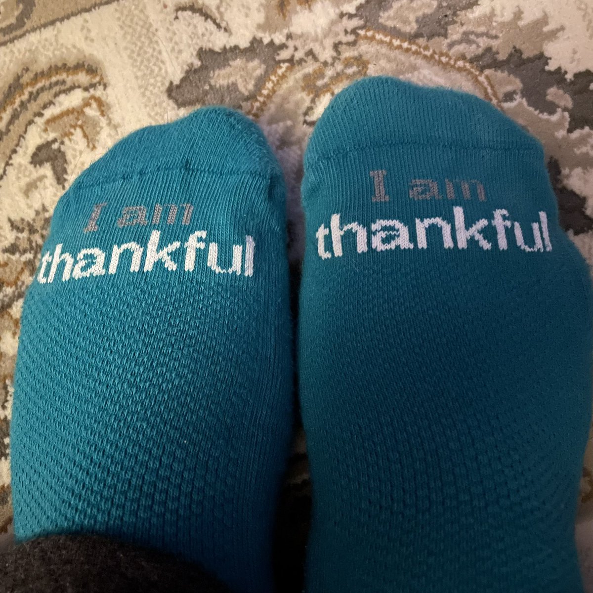 How I choose to enter a new week. 
#Thankful #notestoselfsocks