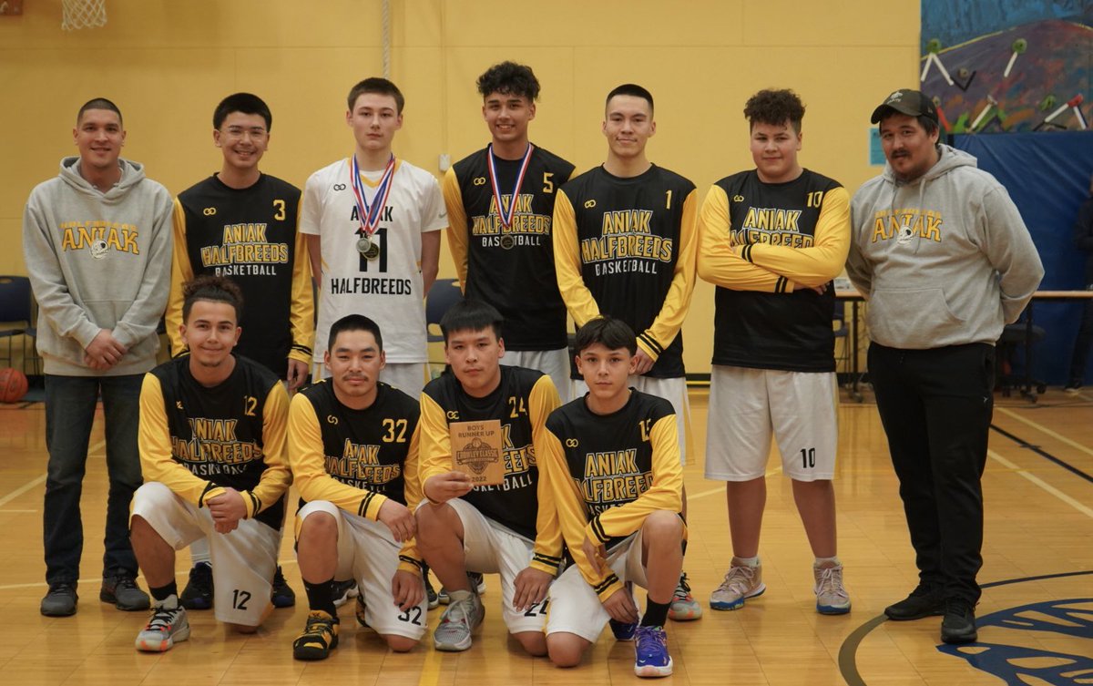 Enjoyed the Crowley Invitational at Su-Valley High School in Talkeetna this weekend. The hometown girls team captured the title over the Lady Archangels, with the Archangels over Aniak for the boys championship. <a href="/ASAA_org/">ASAA</a> <a href="/AZJoe907/">joe studnek</a> <a href="/AKSportsReport/">Alaska Sports Report</a>