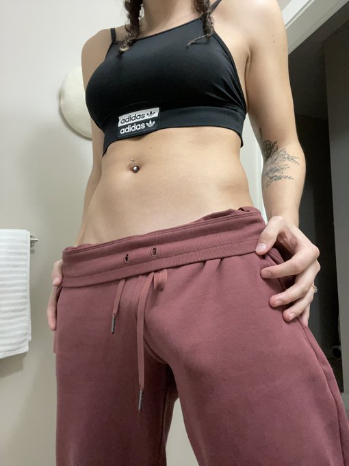 Wanna get cozy with me? https://t.co/RBvKK0Np6Z