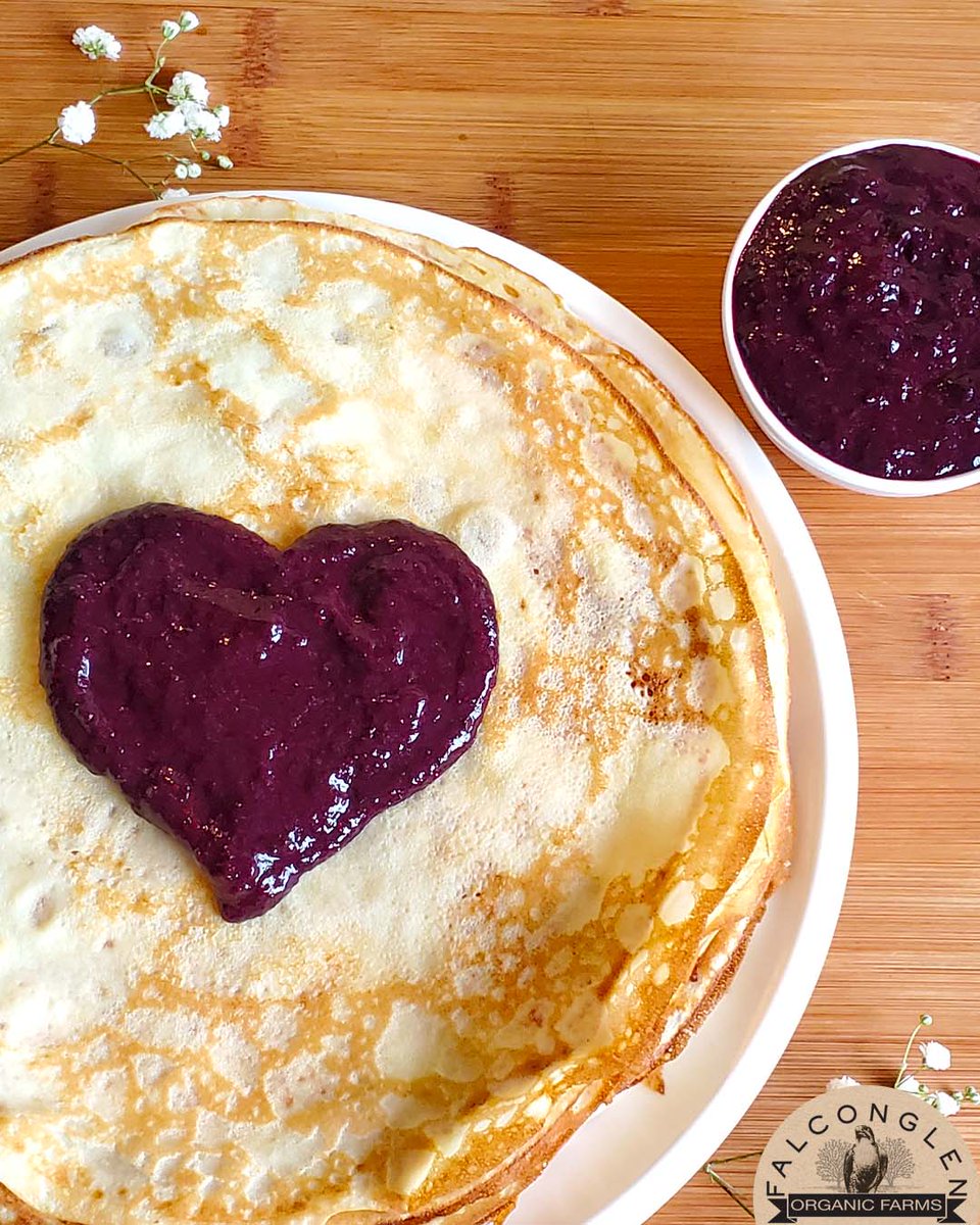 FalconglenFarms's tweet photo. Treat your Valentine to some delicious organic blueberry chia jam sweetness! 🫐❤️
It is a healthy, sugar free jam that only takes 10 minutes to prepare! You only need two ingredients… organic blueberries and chia seeds 😊

https://t.co/IR42RknTFo
#FalconglenOrganicFarms https://t.co/4RTiaJZ9uh